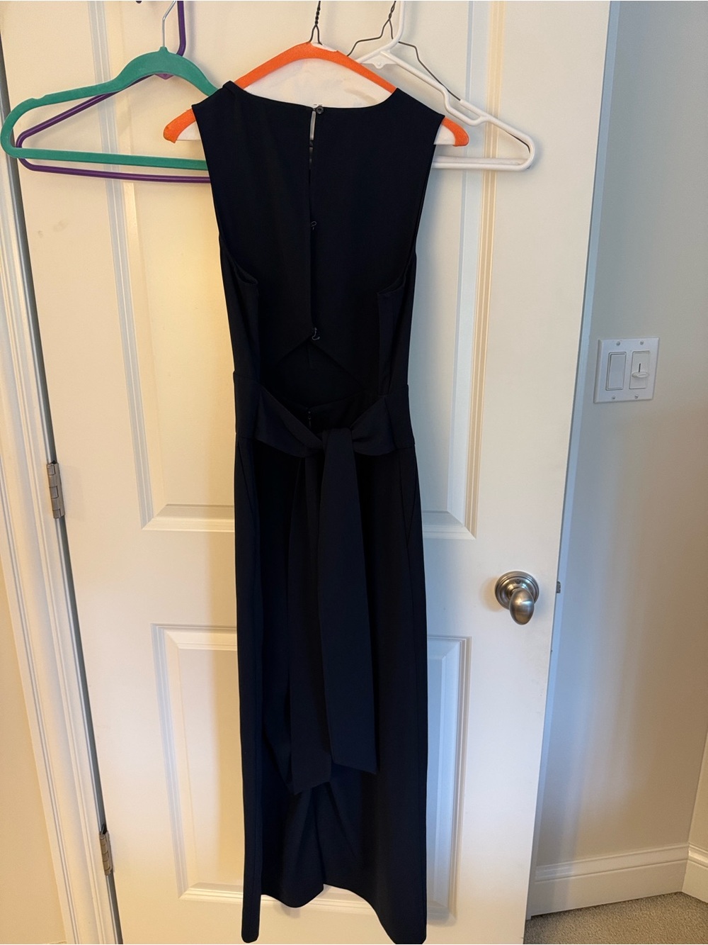 Navy V-Neck Sleeveless Women's cropped jumpsuit - Picture 2 of 4